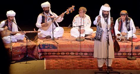  Understanding Music: Exploring Pakistani Traditions Through Sound